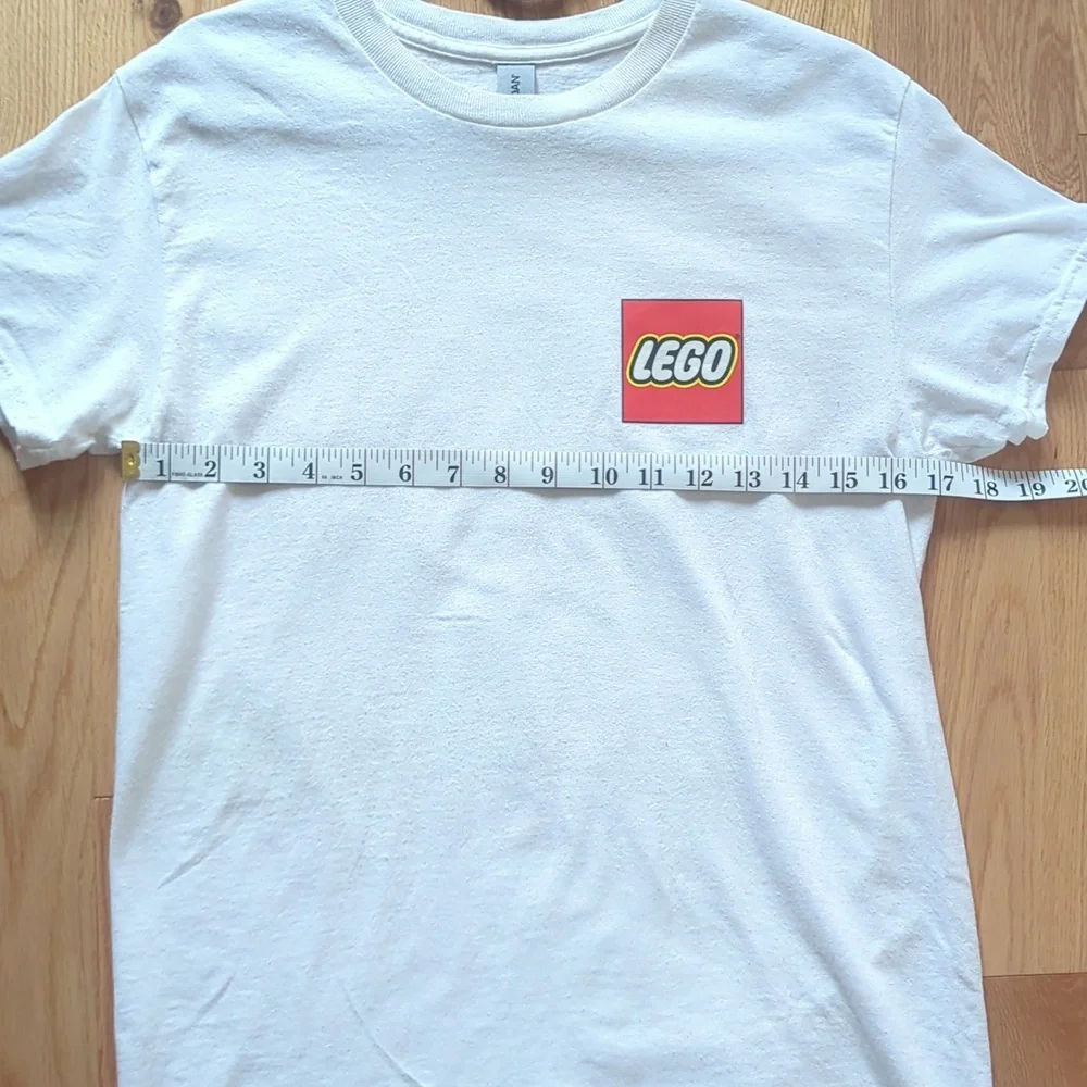 Lego | Gildan. Women's Logoed T-shirt. Size Small. - Picture 6 of 8
